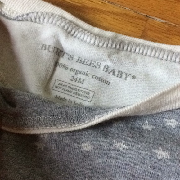 Pajamas and play clothes - Picture 5 of 6